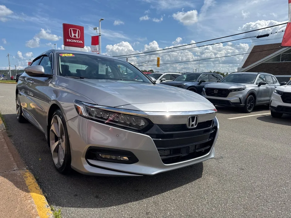 Honda Accord 2018 photo 2