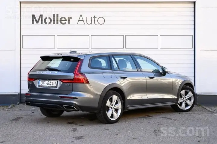 Volvo V60 2020 photo 3