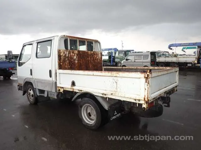 Mitsubishi Canter 2002 photo 3