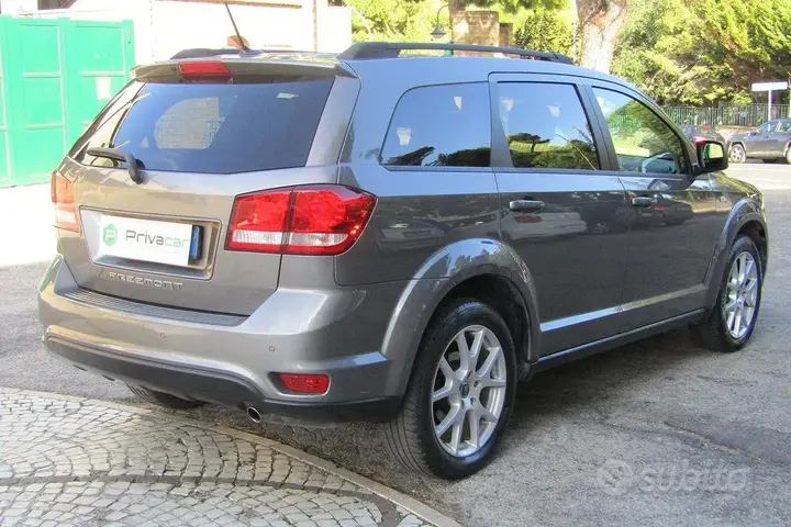 Fiat Freemont 2011 photo 5