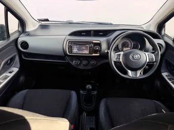 Toyota Yaris 2014 photo 4