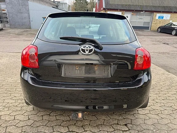 Toyota Auris 2007 photo 3