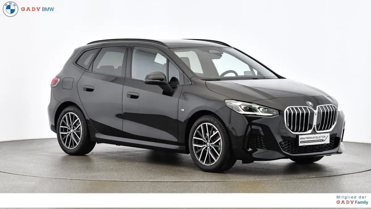 BMW 2 Series 2025 photo 3