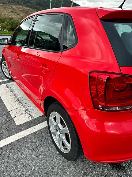 Volkswagen Polo 2012 photo 3