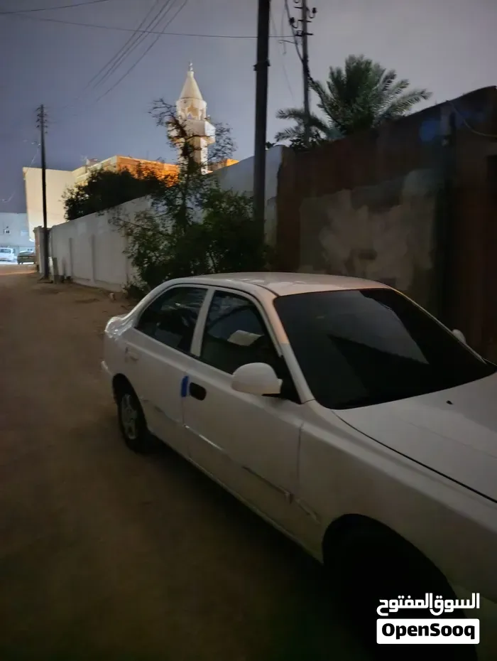 Hyundai Verna 2013 photo 3