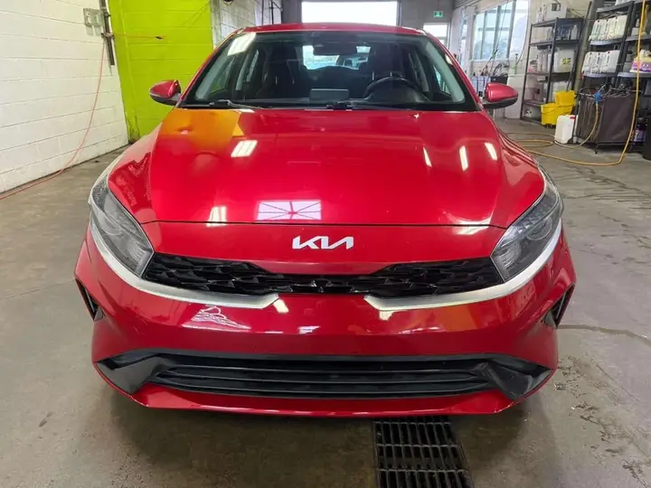 Kia Forte 2023 photo 2