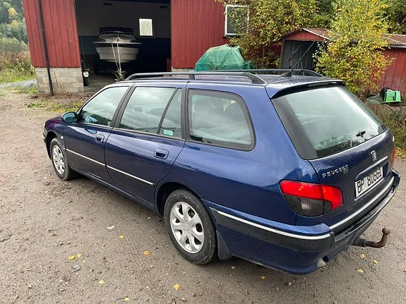 Peugeot 406 2003 photo 3
