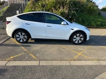 Tesla Model Y 2022 photo 4