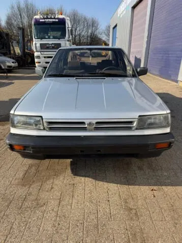 Nissan Bluebird 1989 photo 2