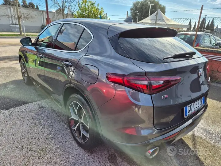 Alfa Romeo Stelvio 2021 photo 5