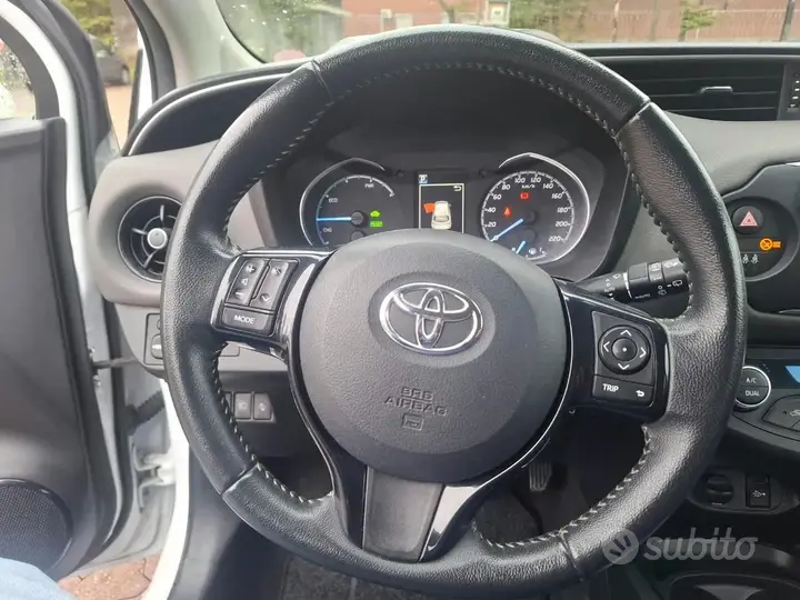 Toyota Yaris 2018 photo 5
