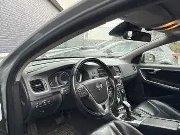 Volvo V60 2012 photo 3