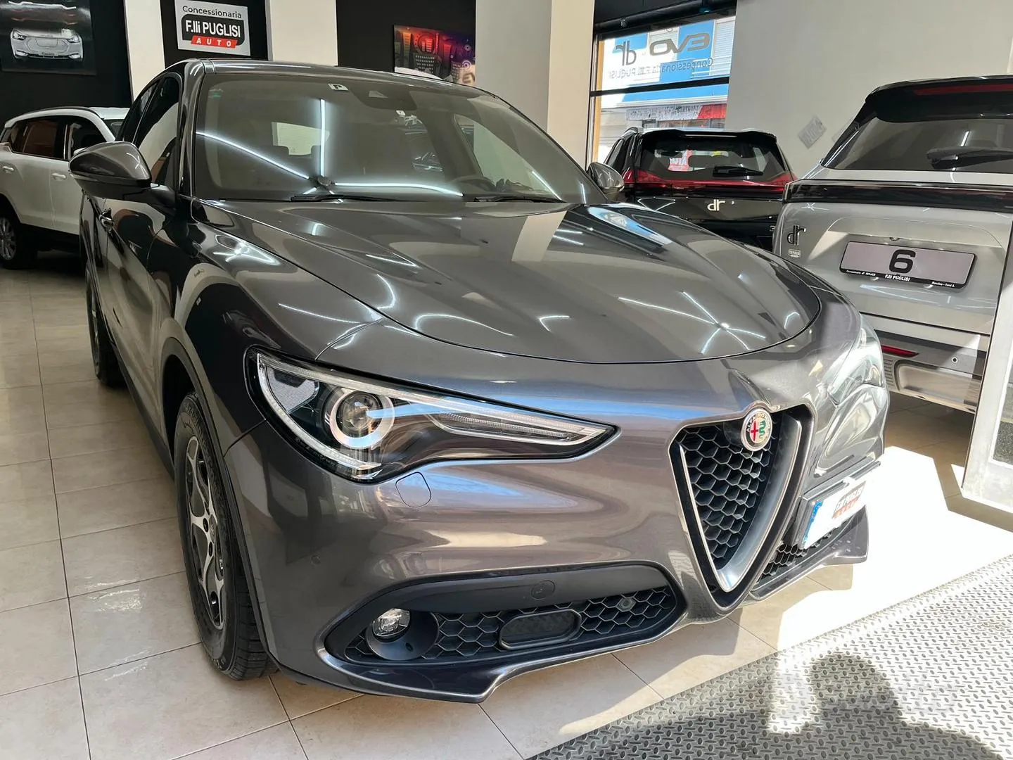 Alfa Romeo Stelvio 2022 photo 2