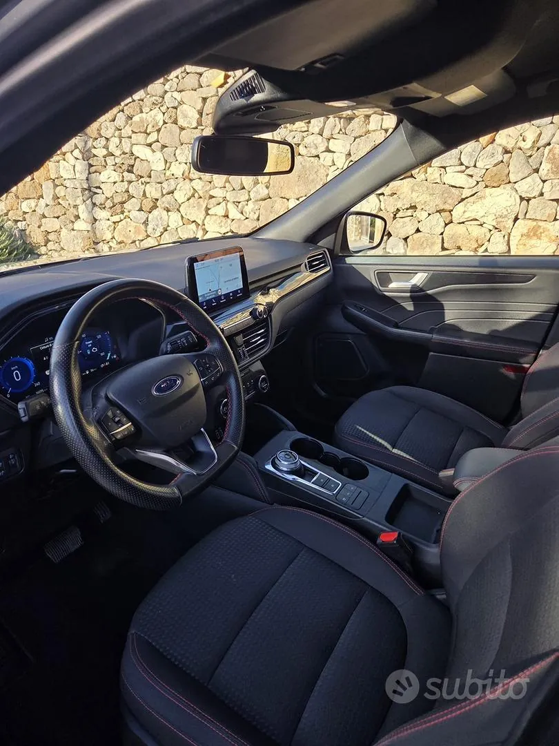 Ford Kuga 2022 photo 4