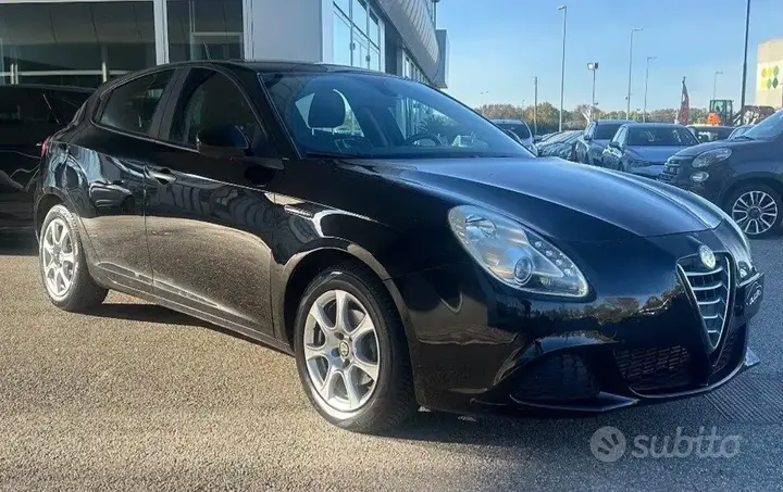 Alfa Romeo Giulietta 2013 photo 2