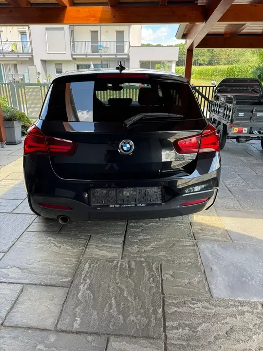 BMW 1 Series 2017 photo 2