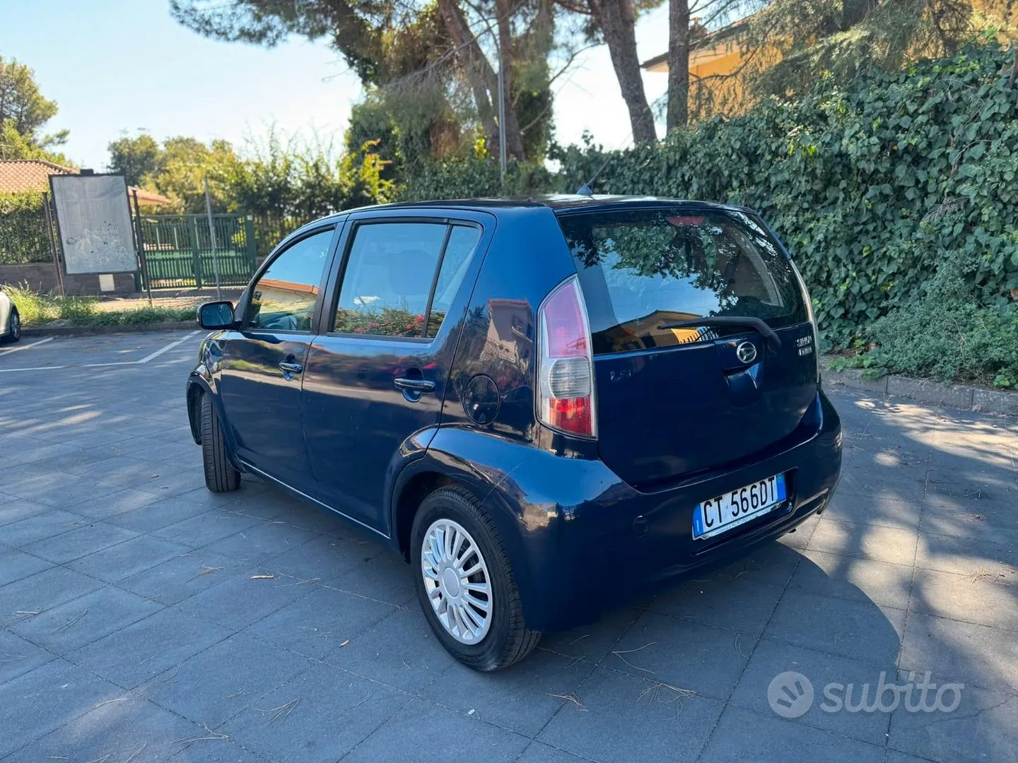 Daihatsu Sirion 2005 photo 4