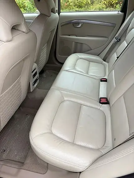 Volvo Xc70 2010 photo 3