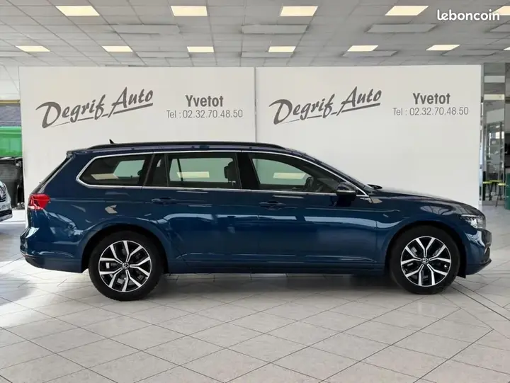 Volkswagen Passat 2022 photo 4