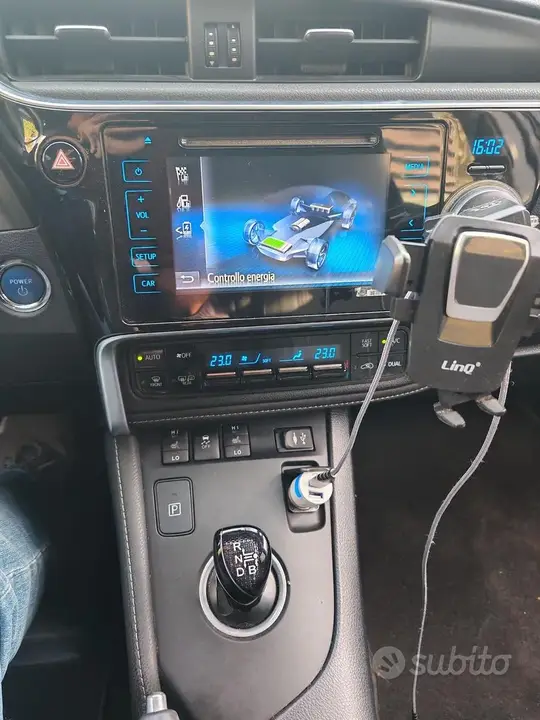 Toyota Auris 2016 photo 5