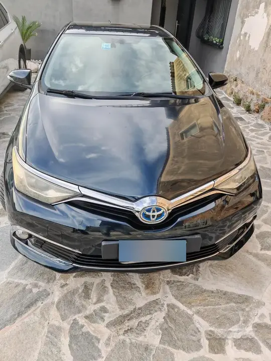 Toyota Auris 2016 photo 2