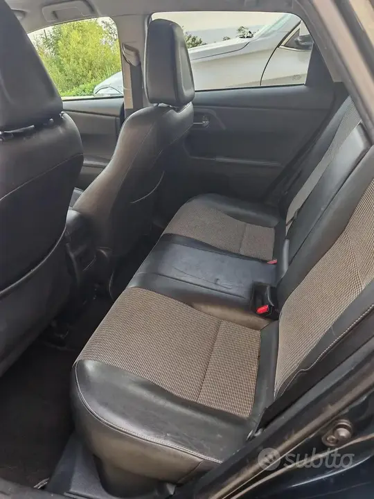 Toyota Auris 2016 photo 4