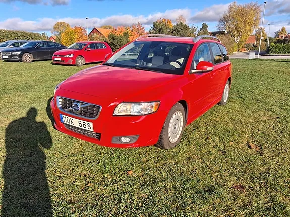 Volvo V50 2012 photo 2