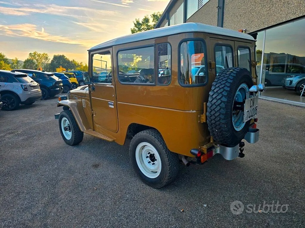 Toyota Land Cruiser 1980 photo 5