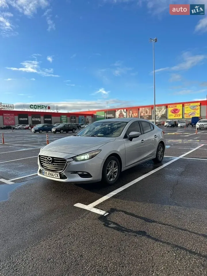 Mazda 3 2017 photo 2