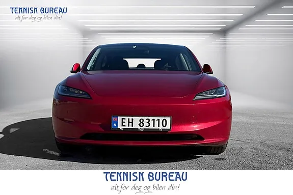Tesla Model 3 2024 photo 2