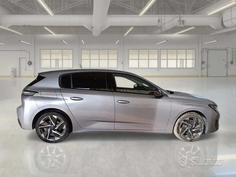 Peugeot 308 2023 photo 3