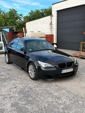 BMW 545I