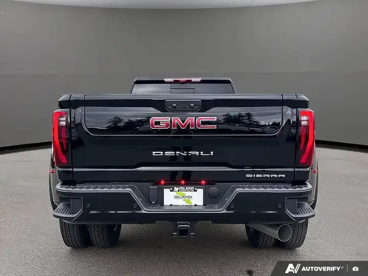 GMC Sierra 3500Hd 2026 photo 4