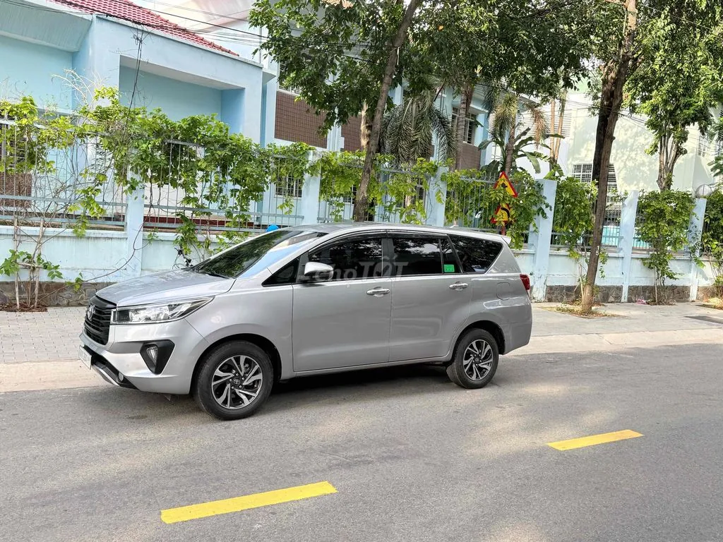 Toyota Innova 2021 photo 3