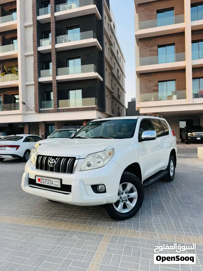Toyota Prado 2010 photo 2