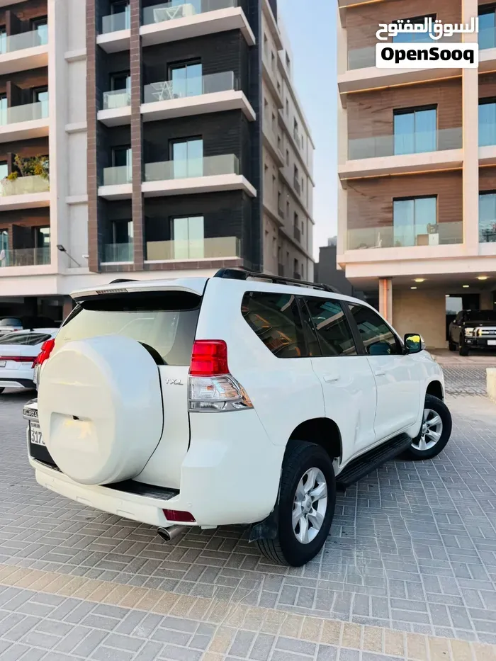 Toyota Prado 2010 photo 3