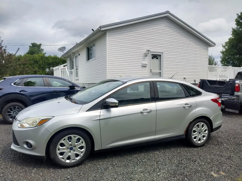 Ford Focus 2013 photo 3