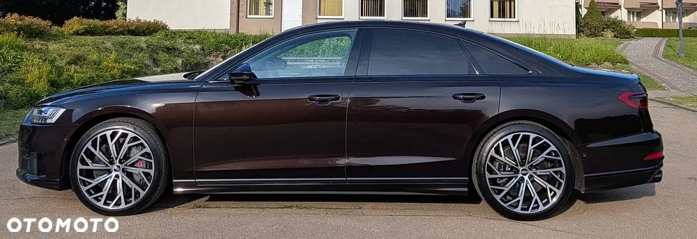 Audi S8