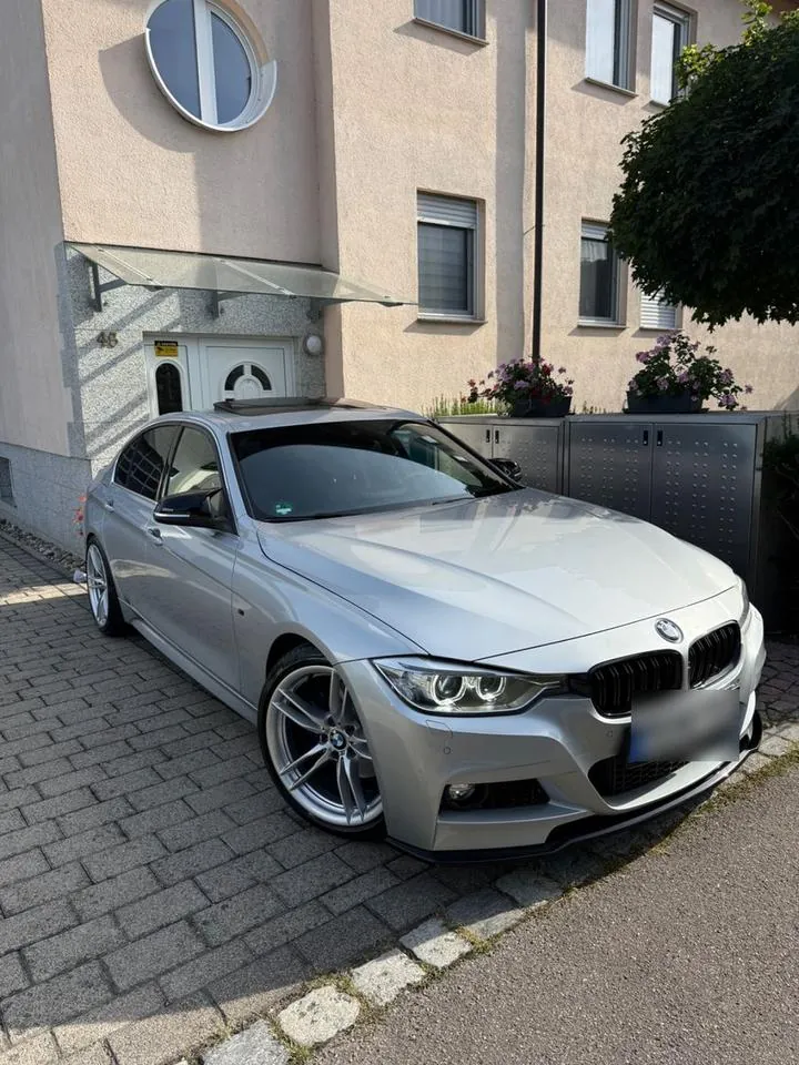 BMW 328I