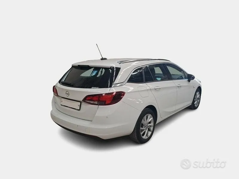 Opel Astra 2021 photo 4