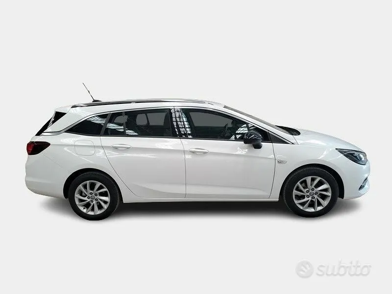 Opel Astra 2021 photo 3