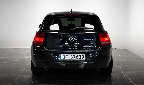 BMW 116D 2011 photo 3