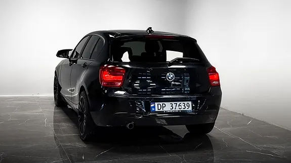 BMW 116D 2011 photo 4