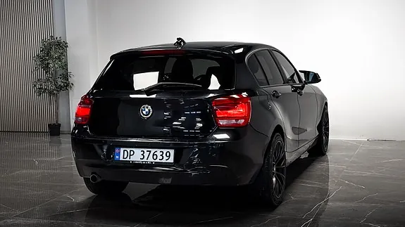 BMW 116D 2011 photo 5
