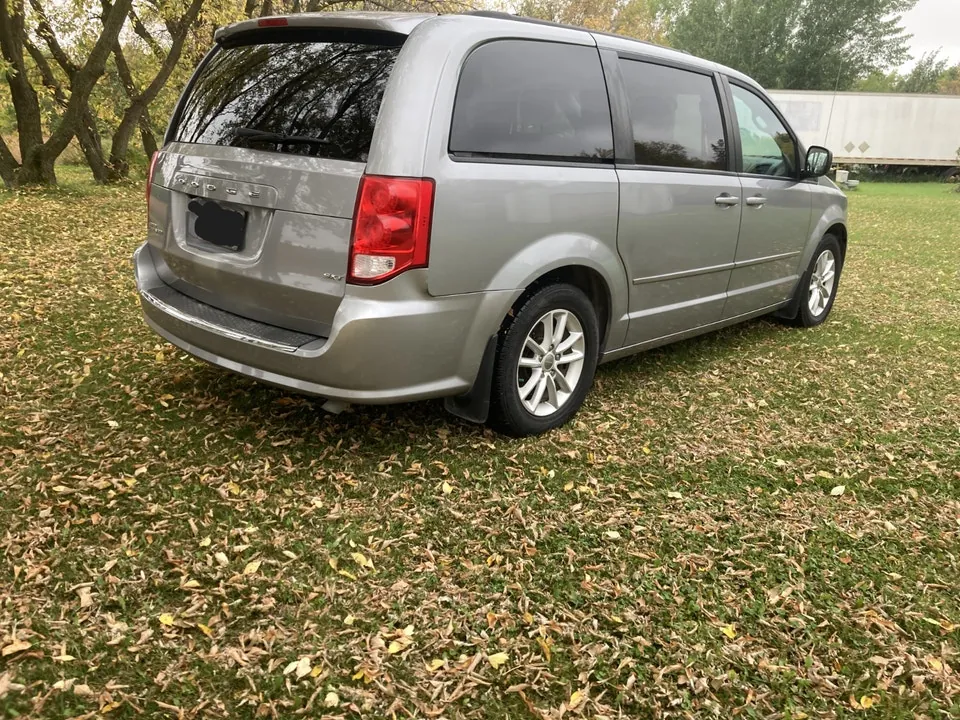 Dodge Grand Caravan 2015 photo 5