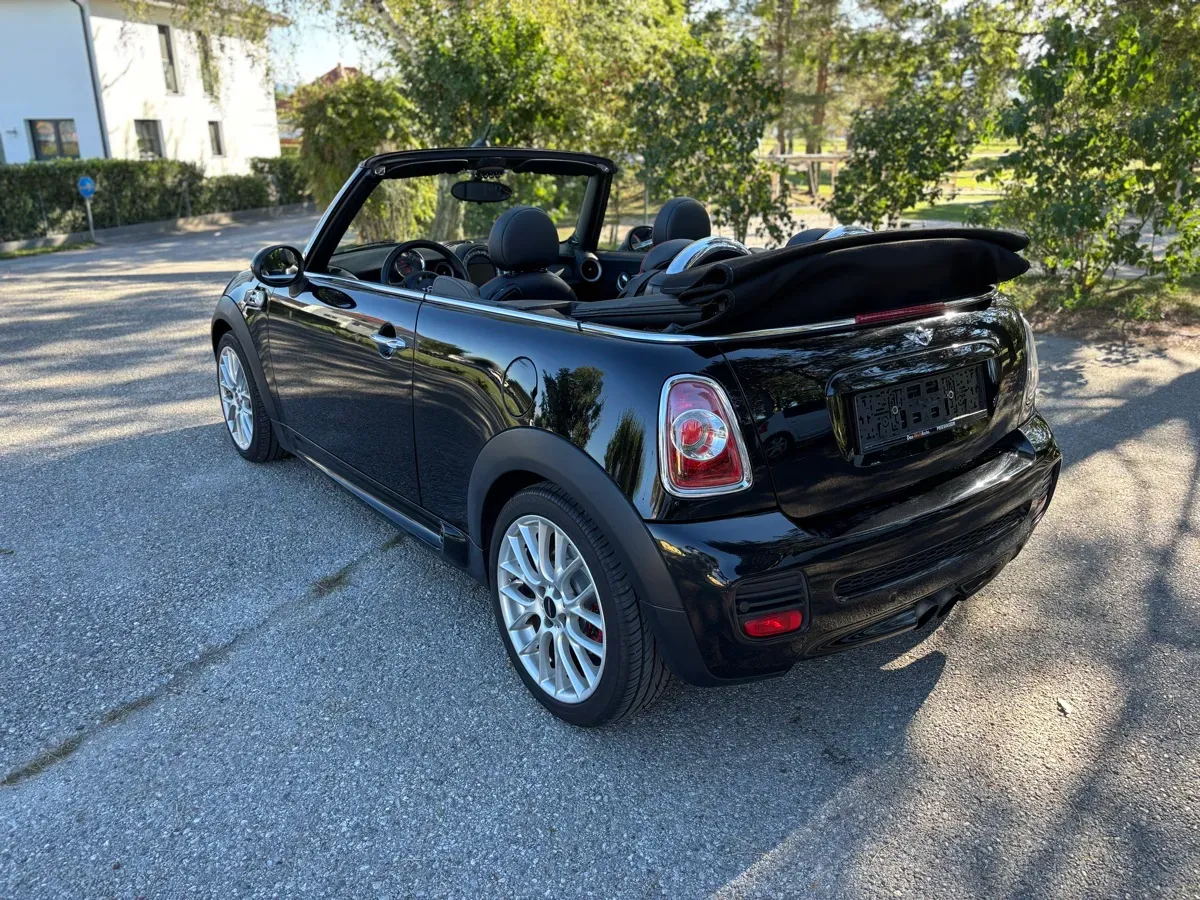 Mini Cabrio 2012 photo 3