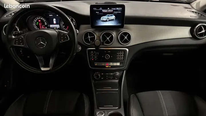 Mercedes-Benz Gla 2017 photo 3
