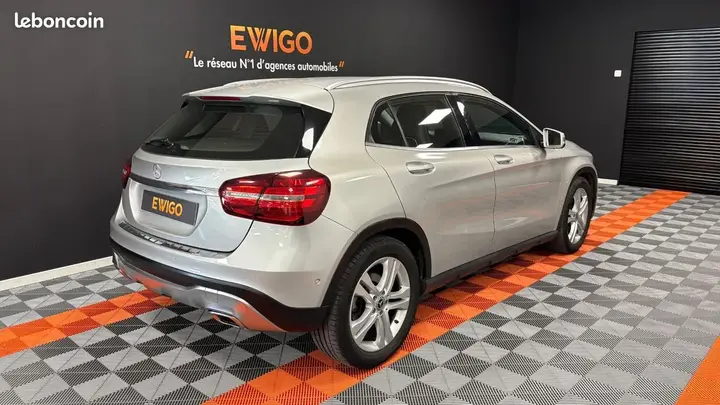 Mercedes-Benz Gla 2017 photo 2