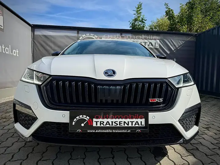 Skoda Octavia 2022 photo 2