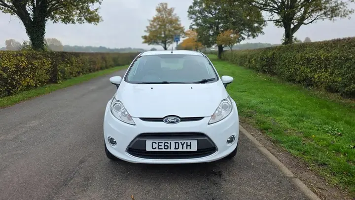 Ford Fiesta 2011 photo 4